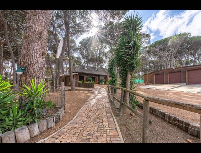 13,000M² FARM FOR SALE IN SOMERSET WEST RURAL